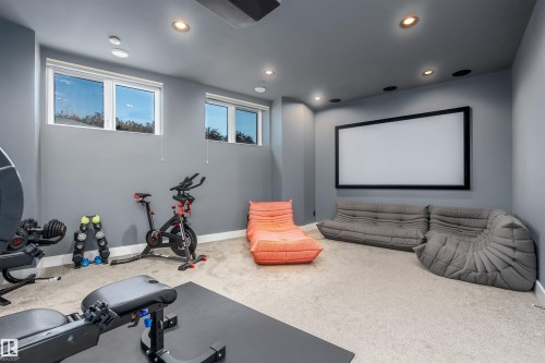 9509 99B Street, Edmonton, AB - Indoor