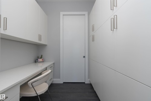 9509 99B Street, Edmonton, AB - Indoor Photo Showing Other Room