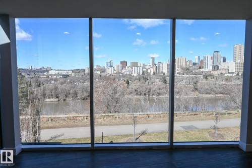 9509 99B Street, Edmonton, AB - Indoor Photo Showing Other Room