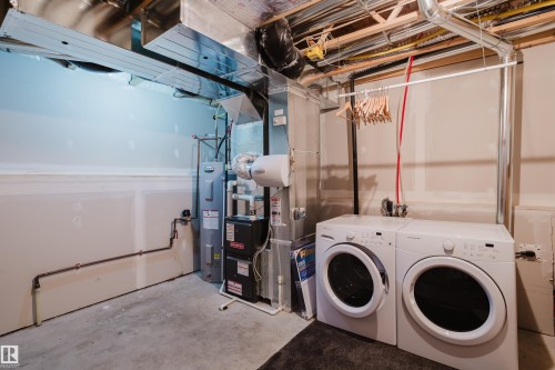47 7385 Edgemont Way, Edmonton, AB - Indoor Photo Showing Laundry Room