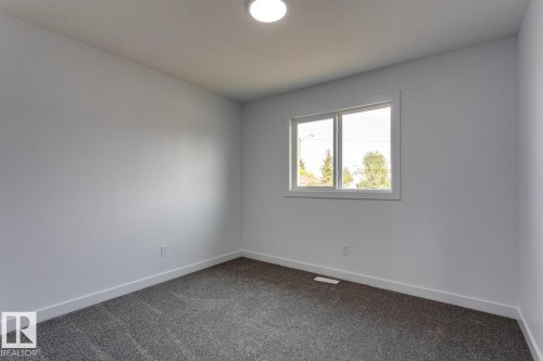 35 Caledon Crescent, Spruce Grove, AB - Indoor Photo Showing Other Room