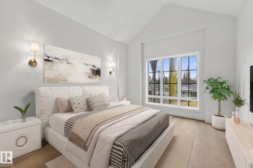 7711 95 Avenue, Edmonton, AB - Indoor Photo Showing Bedroom
