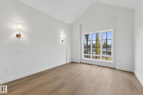 7711 95 Avenue, Edmonton, AB - Indoor Photo Showing Other Room