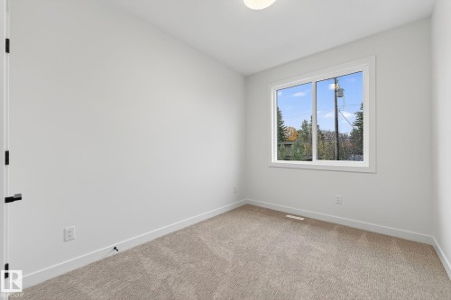 7711 95 Avenue, Edmonton, AB - Indoor Photo Showing Other Room