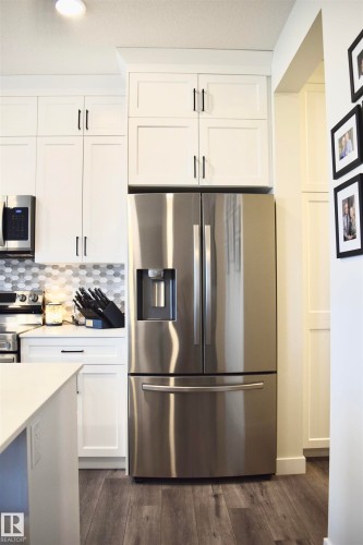 38 Wiltree Terrace, Fort Saskatchewan, AB - Indoor Photo Showing Kitchen With Stainless Steel Kitchen With Upgraded Kitchen