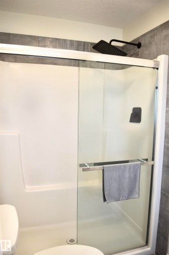 38 Wiltree Terrace, Fort Saskatchewan, AB - Indoor Photo Showing Bathroom