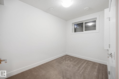 11434 71 Avenue, Edmonton, AB - Indoor Photo Showing Other Room