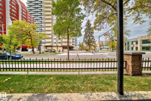 101 8619 111 Street, Edmonton, AB - Outdoor