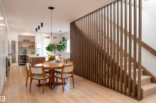11211 61 Street, Edmonton, AB - Indoor Photo Showing Dining Room