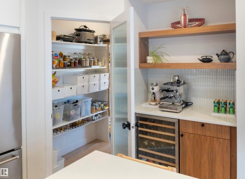 11211 61 Street, Edmonton, AB - Indoor Photo Showing Other Room