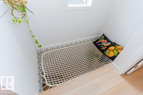 11211 61 Street, Edmonton, AB - Indoor Photo Showing Bedroom