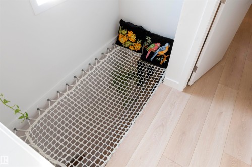 11211 61 Street, Edmonton, AB - Indoor Photo Showing Other Room