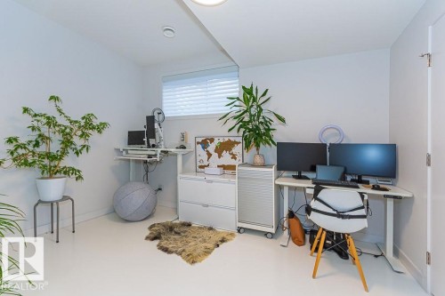 11211 61 Street, Edmonton, AB - Indoor Photo Showing Office