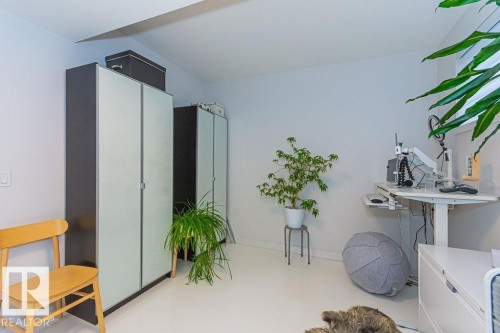 11211 61 Street, Edmonton, AB - Indoor