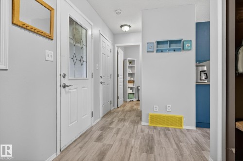 137 Rue Magnan, Beaumont, AB - Indoor Photo Showing Other Room