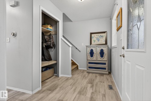 137 Rue Magnan, Beaumont, AB - Indoor Photo Showing Other Room