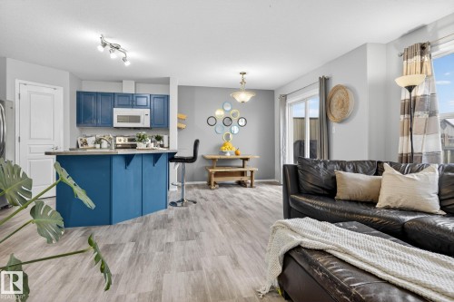 137 Rue Magnan, Beaumont, AB - Indoor