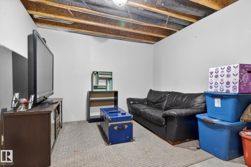 137 Rue Magnan, Beaumont, AB - Indoor