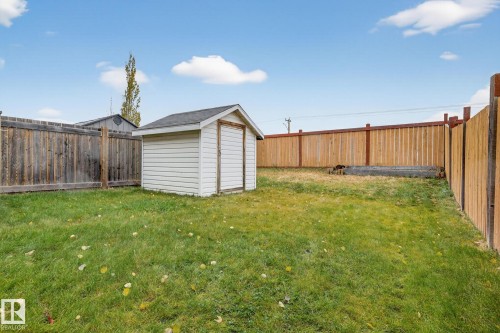 137 Rue Magnan, Beaumont, AB - Outdoor