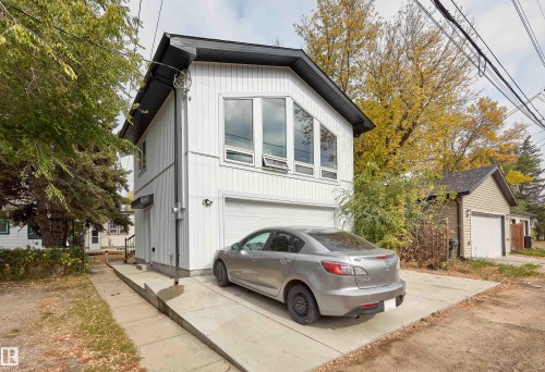 10711 76 Avenue, Edmonton, AB - Outdoor