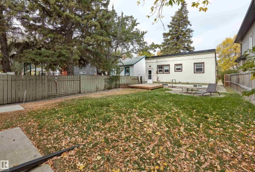 10711 76 Avenue, Edmonton, AB - Outdoor