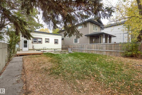 10711 76 Avenue, Edmonton, AB - Outdoor