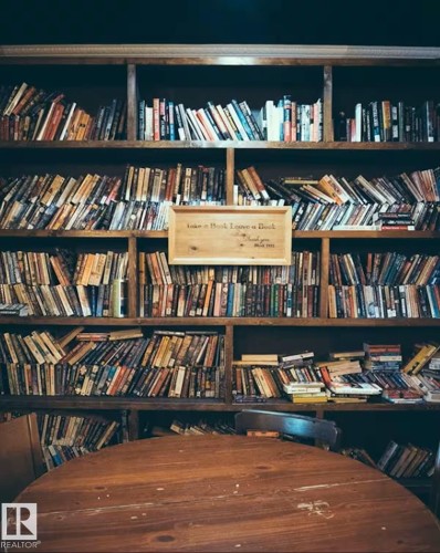 10711 76 Avenue, Edmonton, AB - Outdoor