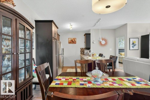 329 503 Albany Way, Edmonton, AB - Indoor Photo Showing Dining Room