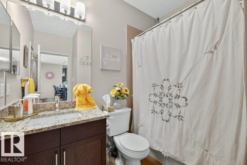 329 503 Albany Way, Edmonton, AB - Indoor Photo Showing Bathroom