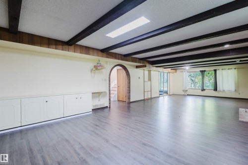 Edmonton, AB - Indoor Photo Showing Other Room