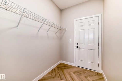 20612 43 Avenue, Edmonton, AB - Indoor With Storage