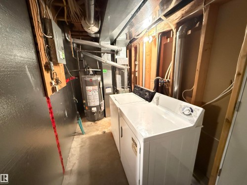26 451 Hyndman Crescent, Edmonton, AB - Indoor Photo Showing Laundry Room