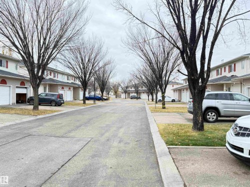 26 451 Hyndman Crescent, Edmonton, AB - Outdoor With Facade