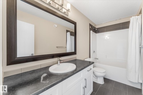 9 Spring Link, Spruce Grove, AB - Indoor Photo Showing Bathroom