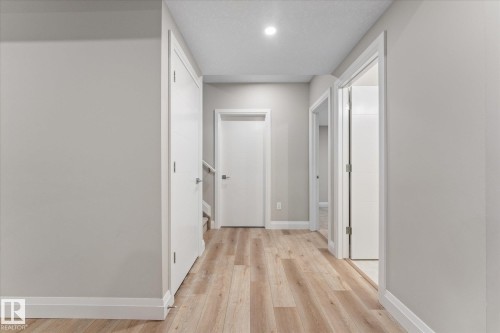 9 Spring Link, Spruce Grove, AB - Indoor Photo Showing Other Room