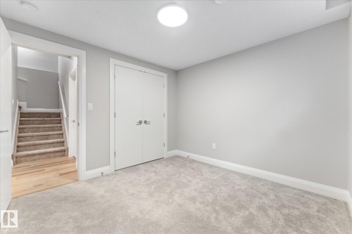9 Spring Link, Spruce Grove, AB - Indoor Photo Showing Other Room