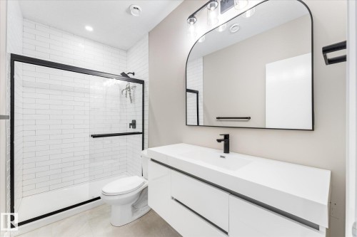 9 Spring Link, Spruce Grove, AB - Indoor Photo Showing Bathroom