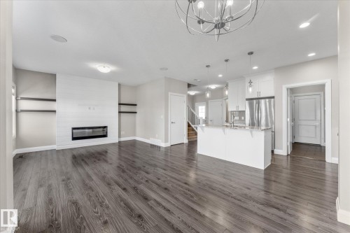9 Spring Link, Spruce Grove, AB - Indoor