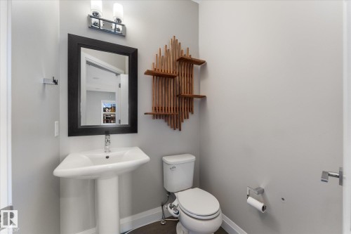9 Spring Link, Spruce Grove, AB - Indoor Photo Showing Bathroom