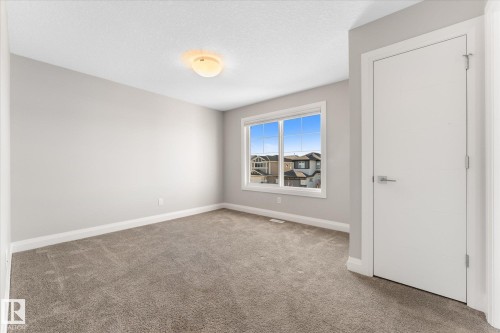 9 Spring Link, Spruce Grove, AB - Indoor Photo Showing Other Room