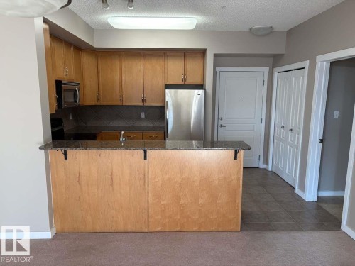 301 11140 68 Avenue Nw, Edmonton, AB - Indoor Photo Showing Kitchen