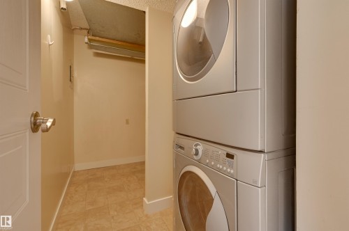 205 8340 Jasper Avenue, Edmonton, AB - Indoor Photo Showing Laundry Room