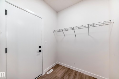 20616 43 Avenue, Edmonton, AB - Indoor With Storage