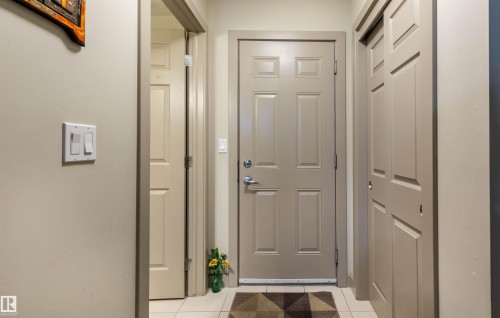 52 1150 Windermere Way, Edmonton, AB - Indoor Photo Showing Other Room