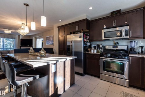 52 1150 Windermere Way, Edmonton, AB - Indoor Photo Showing Kitchen