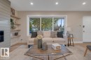 15022 86 Avenue, Edmonton, AB  - Indoor Photo Showing Living Room 