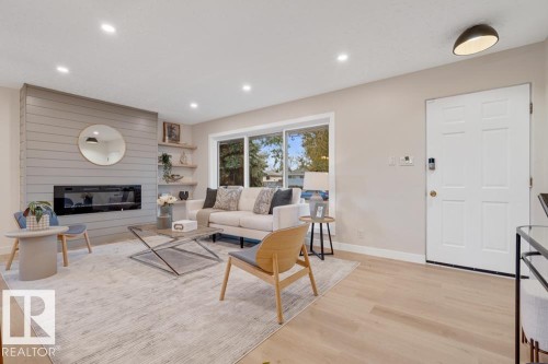 15022 86 Avenue, Edmonton, AB - Indoor Photo Showing Living Room With Fireplace