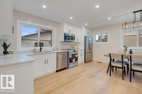 15022 86 Avenue, Edmonton, AB - Indoor Photo Showing Kitchen With Stainless Steel Kitchen