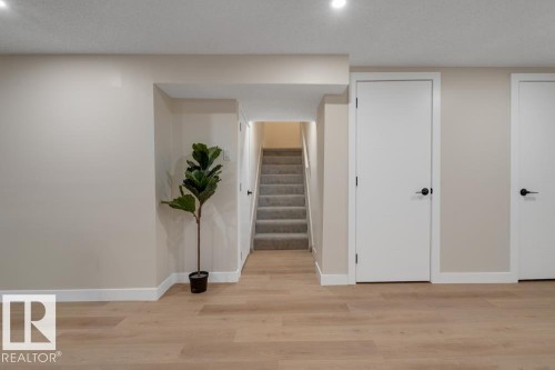 15022 86 Avenue, Edmonton, AB - Indoor Photo Showing Other Room