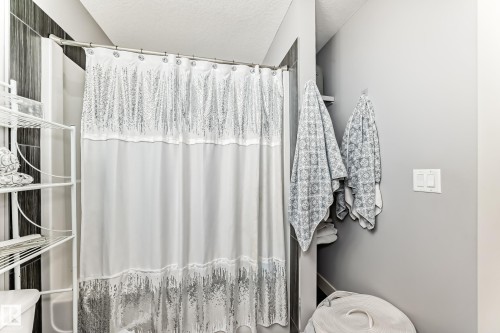 14027 161 Avenue, Edmonton, AB - Indoor